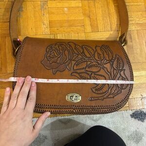 Vintage 1990s western leather purse * accepting offers